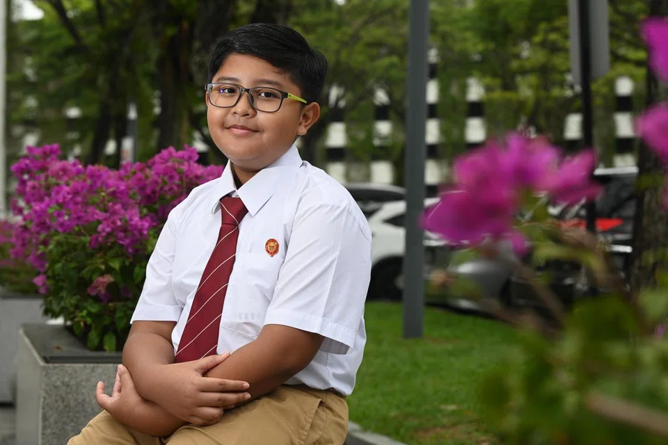 Fariz Ayril Farok, yang menaruh impian menjadi seorang penulis cereka pada masa depan, berkata kelas tuisyen Mendaki membantunya memperbaiki penulisan dan mengarang cerita.