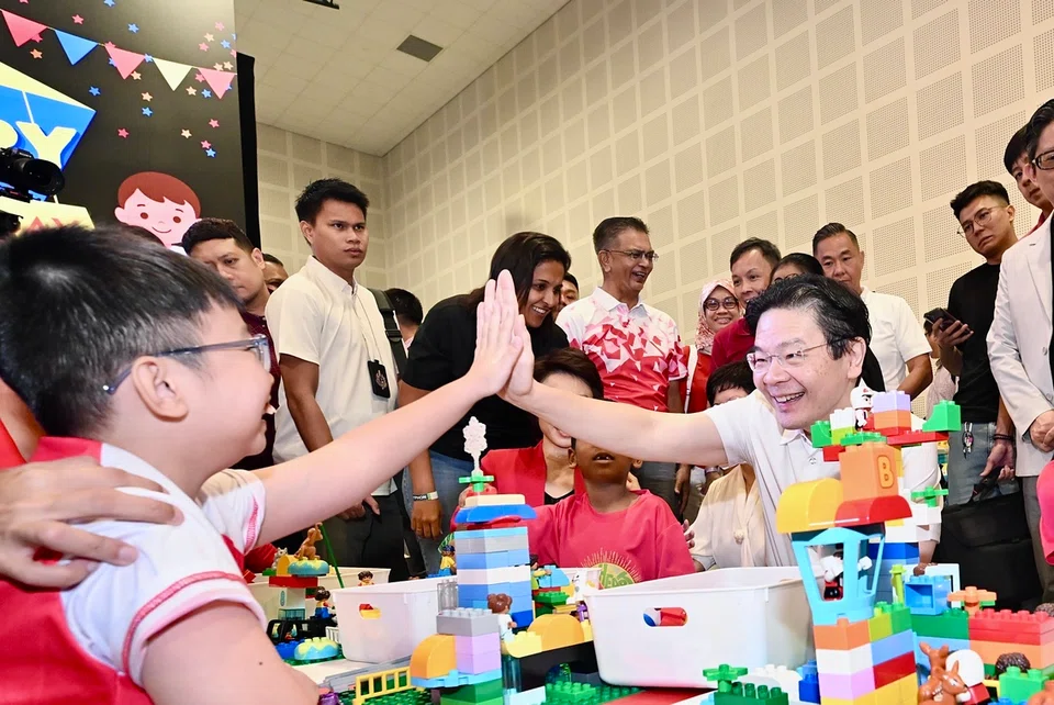 Lawrence Wong, bantu diri