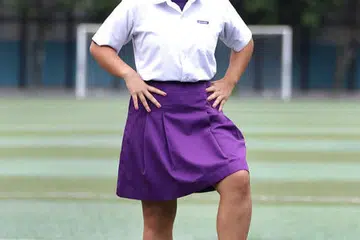 REBUT PELUANG KEEMASAN: Pemain bola sepak kebangsaan, Putri Nur Syaliza Sazali mencipta sejarah sebagai pemain bola sepak wanita pertama di Singapura yang ditawarkan biasiswa olahraga luar negara. Beliau mengambil pengajian pengurusan sukan di Universiti Cumberland di Tennessee, Amerika Syarikat. - Foto FAIL