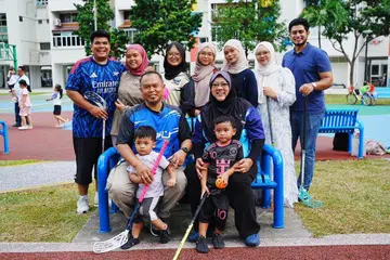 bola lantai, masyarakat, sekolah, kian popular