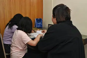 UGUT ANAK SENDIRI: Selain beliau, anak-anak Cik Salmah turut diugut bunuh oleh bekas suaminnya. 