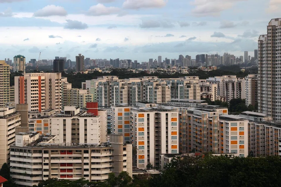 Program Peningkatan Rumah, peningkatan flat HDB, penambahbaikan perumahan Singapura