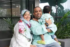 Cik Nur Khairina Amri dan Encik Abdul Malik Mohd Mustapha kini menjaga dua anak titipan yang berusia satu dan enam tahun.