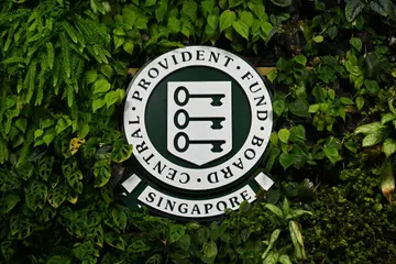 Lembaga CPF dan HDB menyatakan bahawa kadar faedah tersebut naik sedikit disebabkan peningkatan dalam hasil purata 12 bulan Sekuriti Pemerintah Singapura 10 tahun (10YSGS).