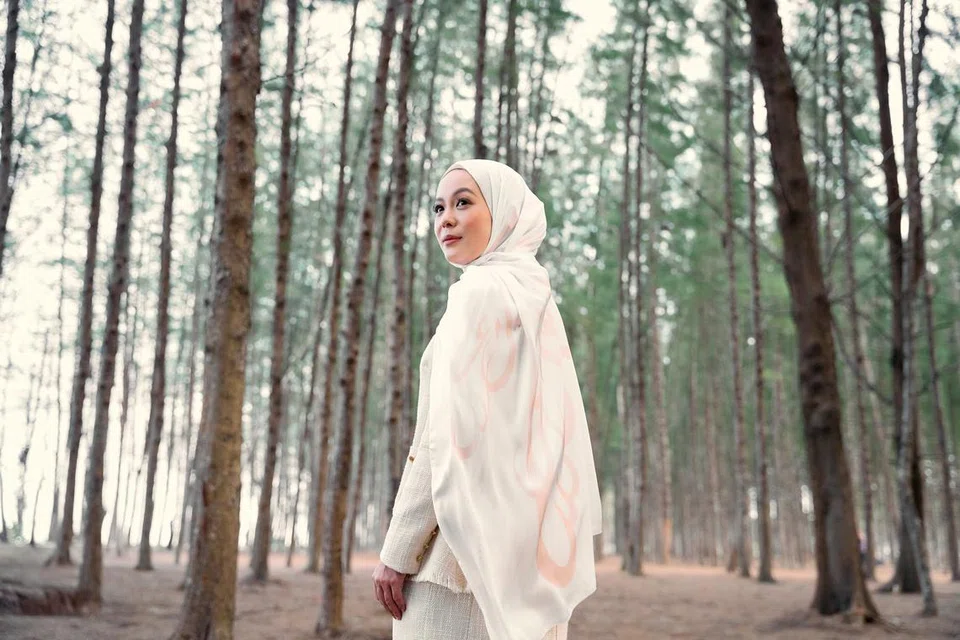 Jenama dUCk, yang kian tidak asing lagi dalam kalangan wanita,  melancarkan koleksi tudung terbarunya yang dinamakan ‘The Nisa dUCk’ pada 14 Mac lalu.