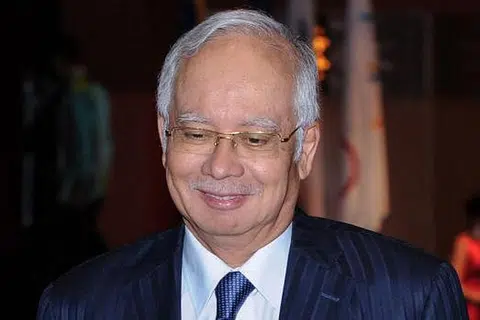 DATUK SERI NAJIB TUN RAZAK: Menyatakan bahawa kerajaan Malaysia tidak boleh menghalang kemajuan teknologi namun tidak boleh memberikan kebebasan mutlak hingga perkara yang tidak benar menjadi benar. - Foto AFP