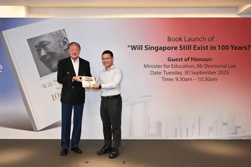 Desmond Lee, Oei Hong Leong, moe