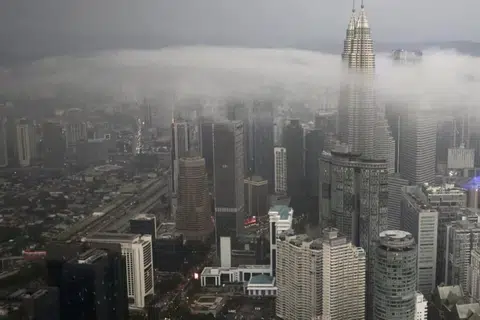 Malaysia, kedudukan ke-15 daripada 70 ekonomi yang dinilai, Laporan Kedudukan Daya Saing Dunia (WCR) 2026