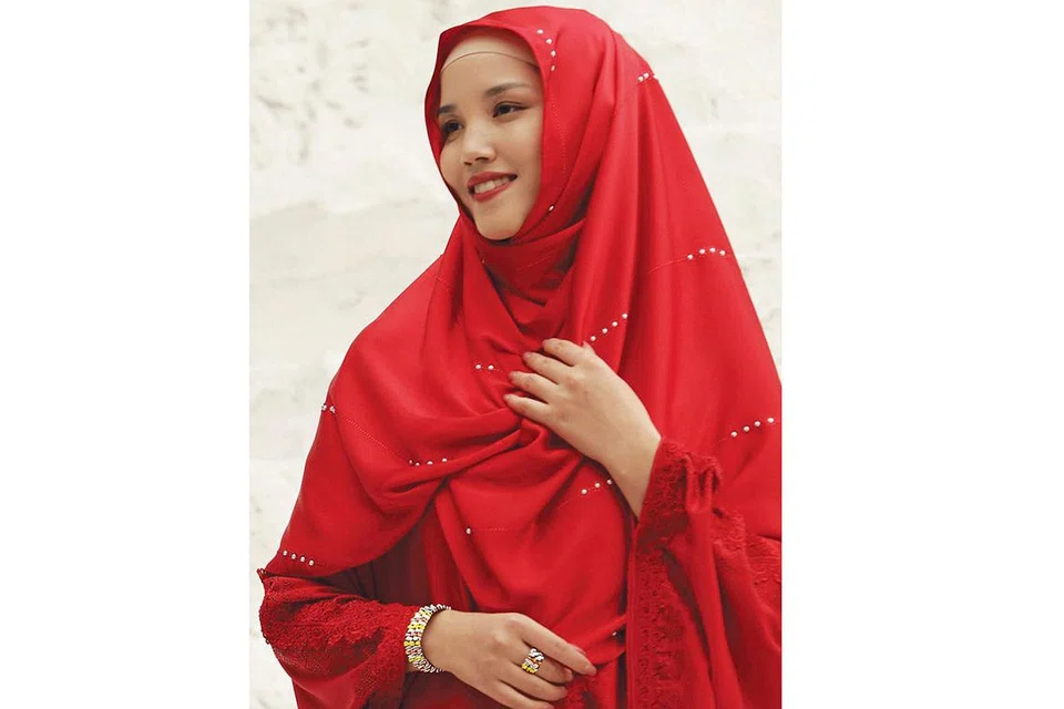 EMAS SEBAGAI PERHIASAN: Bagi emas yang digunakan pula, atau emas perhiasan ianya diwajibkan kiranya melebihi 860 gram. - Foto KEDAI EMAS MING SENG