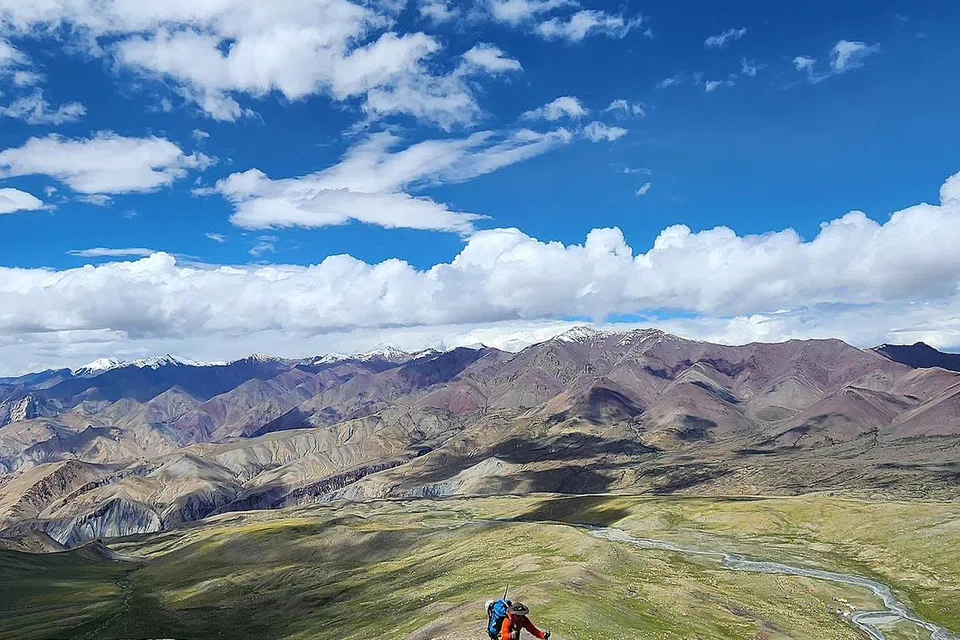 Encik Andyn Kadir dalam perjalanan menuju ke gunung Kang Yatse di India.