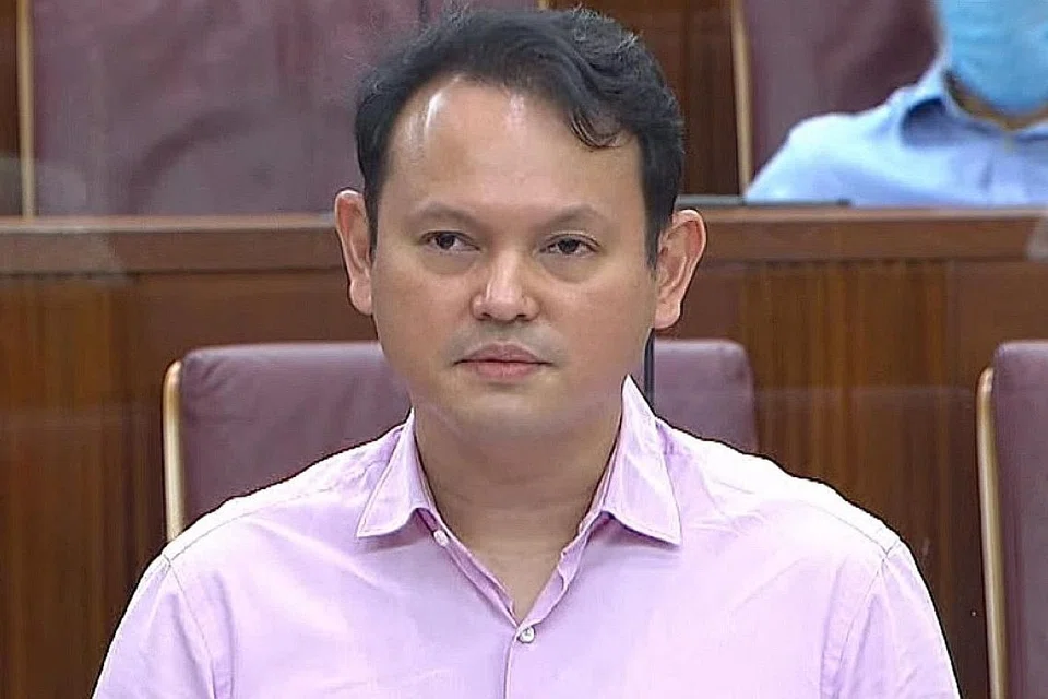 Menteri Negara Kanan bagi Tenaga Manusia, Encik Zaqy Mohamad.