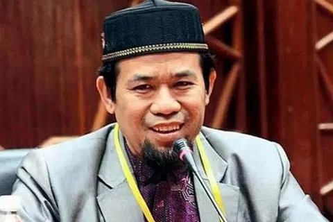 DR SAGIRAN: Berkongsi pengalaman merawat pesakit yang mencabar pemahamannya tentang perubatan.- FOTO THE STAR/ASIA NEWS NETWORK