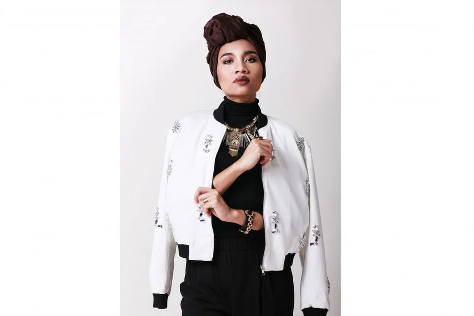 ANTARA CINTA DAN CITA-CITA: Yuna tetapkan matlamat ingin berjaya dalam kededua aspek kehidupan yang dianggap membawa pengertian besar dalam diri setiap wanita yang mencari kebahagiaan. - Foto LIVESCAPE GROUP