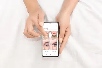 Untuk menangani kesan penggunaan penapis terhadap pengguna muda, TikTok mengumumkan larangan penggunaan penapis bagi mereka di bawah umur 18 tahun yang akan dikuatkuasakan tidak lama lagi.
