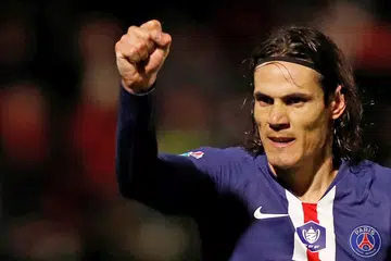 TUKAR ANGIN: Penyerang Paris Saint-Germain, Edinson Cavani, mahu meninggalkan kelab Liga 1 Perancis mendapat perhatian pengurus Chelsea, Frank Lampard. - Foto REUTERS