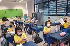 UJIAN KENDIRI: Setiap murid dan kakitangan sekolah rendah akan menerima tiga kit ujian pantas antigen (ART) dari MOE. - Foto SEKOLAH RENDAH PUNGGOL