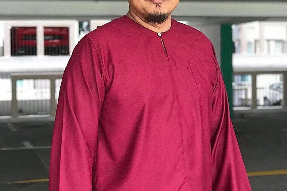 TANYA SOALAN: Ustaz Mohammad Khalid, Ustaz Syaaban Isaahak Piperdy dan Ustaz Mohammad Hanafi Othman (atas) . - Foto fail