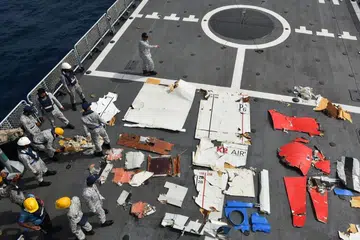 Gambar edaran yang dikeluarkan oleh Pihak Berkuasa Lapangan Terbang Pakistan (PAA) menunjukkan serpihan pesawat kargo Boeing 737 milik K2 Airways selepas ditemui di Laut Arab, kira-kira 53 batu nautika di selatan Ormara, wilayah Balochistan, Pakistan, pada 8 Julai 2026. Pesawat yang dalam penerbangan dari Sharjah ke Karachi itu dilaporkan hilang selepas mengalami masalah sistem navigasi. Operasi mencari dan menyelamat masih diteruskan bagi mengesan lima anak kapal yang masih hilang.