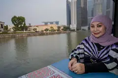 MASIH GIAT: Nenek 11 cucu ini tetap menawan dan masih lagi berkarya dan membuat persembahan korporat. 