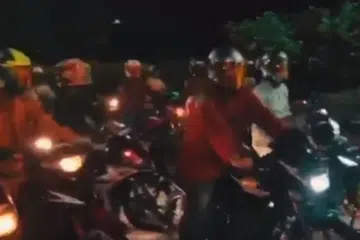 DIBERKAS POLIS: Hasil siasatan dan dengan bantuan gambar dari rakaman kamera litar tertutup (CCTV), anggota Polis Trafik berjaya mengenalpasti 15 penunggang motosikal yang terlibat dalam perlumbaan motosikal secara haram pada 25 Mei lalu dan mula memberkas mereka kelmarin dan semalam. 