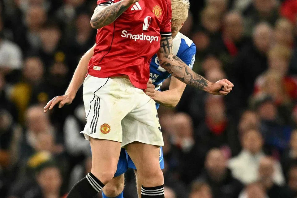 Walaupun hanya mencatat dua gol dan satu ‘assist’ daripada 14 penampilan EPL, Benjamin Sesko (jersi merah) beberapa kali menghasilkan gerakan memberangsangkan.