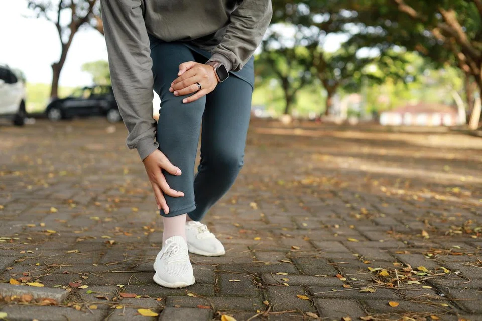 Pesakit harus menyedari pentingnya mengamalkan gaya hidup sihat dan cergas melalui senaman bagi menguat dan meregangkan otot.