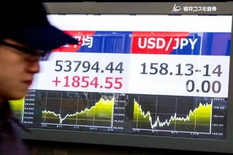 Mata wang Jepun merosot kepada 158.91 bagi setiap dolar Amerika Syarikat pada 13 Januari.