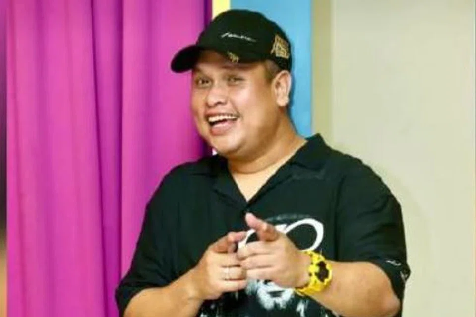 Pengalaman silam buat mantan penyampai radio, Hot FM dari seberang, Shuk Sahar, lebih belajar menghargai apa yang dikurniakan kepadanya.