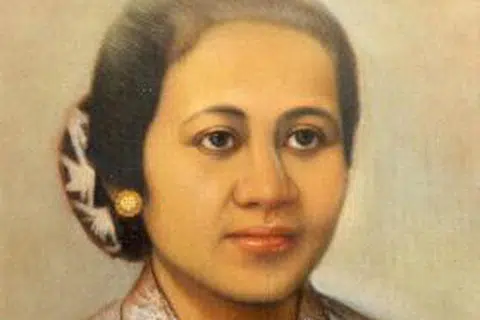 Raden Ajeng Kartini atau RA Kartini adalah tokoh wanita yang dikenali sebagai pejuang wanita Indonesia.