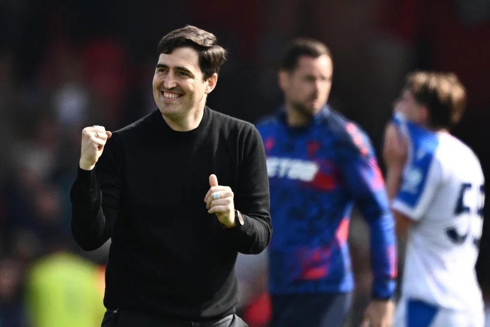 Bekas pengurus Bournemouth, Andoni Iraola, 43 tahun, dijangka menandatangani kontrak dua tahun dengan Liverpool, bagi menggantikan Arne Slot.