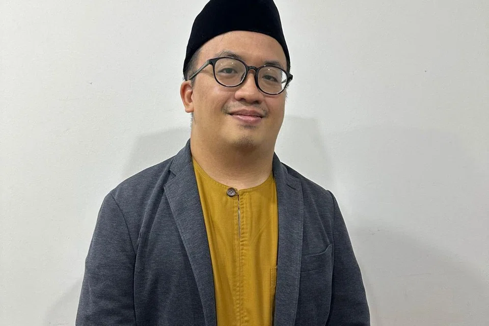 USTAZ SYAFIQ NORMAN: Pegawai Dakwah Masjid Mydin.