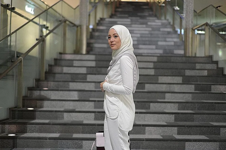 CITA-CITA TERCAPAI: Pengasas bersama dUCk Group, Cik Vivi Yusof, berjaya mencapai impiannya membuka butik di Haji Lane. - Foto FASHIONVALET 