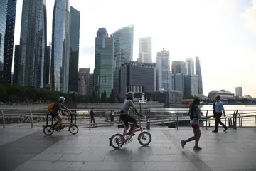 HIDUP SIHAT: Sekitar 74 peratus warga Singapura bersenam atau menyertai kegiatan sukan sekurang-kurangnya seminggu sekali pada 2022.
