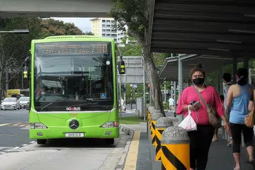 UBAH SUAI KHDMAT: Berikutan pemberhentian khidmat bas 700, khidmat ekspres waktu sibuk, 971E akan diubah menjadi khidmat bukan ekspres waktu sibuk, 971. - Foto BH oleh GAVIN FOO