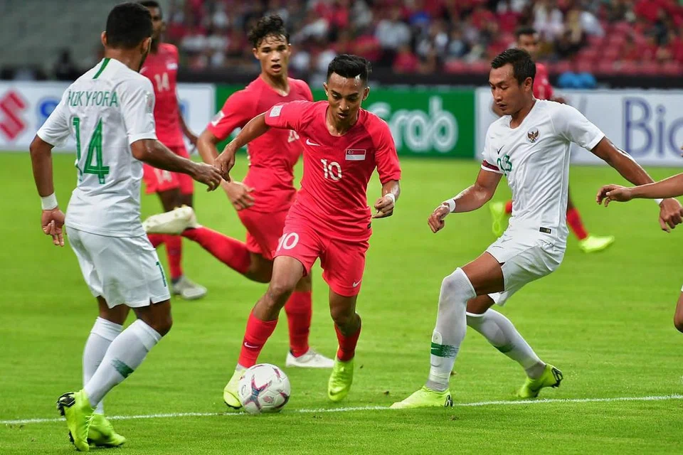 Faris Ramli beraksi semasa menentang Indonesia di Stadium Negara pada 9 November. 