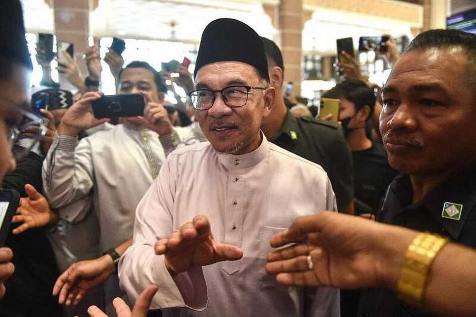 DATUK ANWAR IBRAHIM