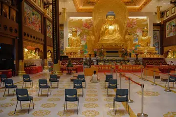 Penganut agama Buddha sambut Hari Vesak secara hibrid