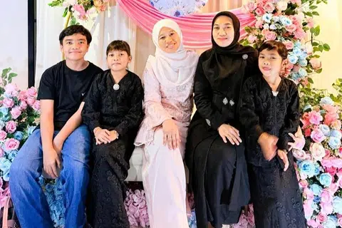 Cik Norjahizan Jaapar (tengah), berkata kenaikan harga barangan dapat diatasi dengan menyesuaikan jumlah jemputan dan jenis hidangan.