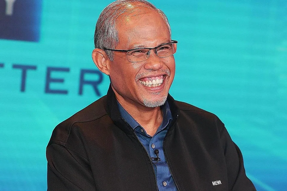 "Dengan niat yang betul, usaha kita mematuhi langkah-langkah memastikan jarak selamat juga boleh menjadi ibadah. Gunakanlah wadah-wadah yang telah disediakan untuk mendapatkan bimbingan kerohanian dan beroleh Ramadan yang penuh barakah." - Menteri Bertanggungjawab bagi Ehwal Masyarakat Islam, Encik Masagos Zulkilfi Masagos Mohamad. - Foto MUIS