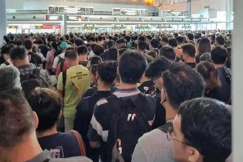 CUBA PERBAIKI KESESAKAN: Kerajaan Malaysia memperuntukkan RM168.7 juta ($48.74 juta) bagi melaksanakan empat inisiatif baru untuk menangani kesesakan di Tambak Johor dan Laluan Kedua Malaysia-Singapura.