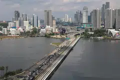 Bersedia untuk tunggu lebih lama jika anda akan melalui pusat pemeriksaan di Woodlands atau Tuas dari 24 Januari hingga 2 Februari.