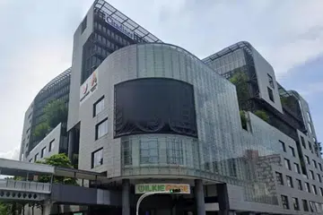 LUASKAN NIAGA: Sebuah syarikat dana yang diuruskan oleh Keppel telah memperoleh Wevolve - sebuah syarikat yang memiliki komponen pejabat dan runcit Wilkie Edge. Komponen itu secara kolektif mengisi ruang lapan tingkat, terdiri daripada enam tingkat pejabat dan dua tingkat runcit.
