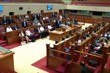 Anggota Parlimen (AP) dari Parti Pekerja (WP) berdiri di Parlimen pada 14 Januari untuk menunjukkan mereka tidak menyokong usul yang dikemukakan Ketua Dewan yang mengatakan Encik Pritam Singh tidak layak untuk terus menggalas tugas sebagai Ketua Pembangkang. 