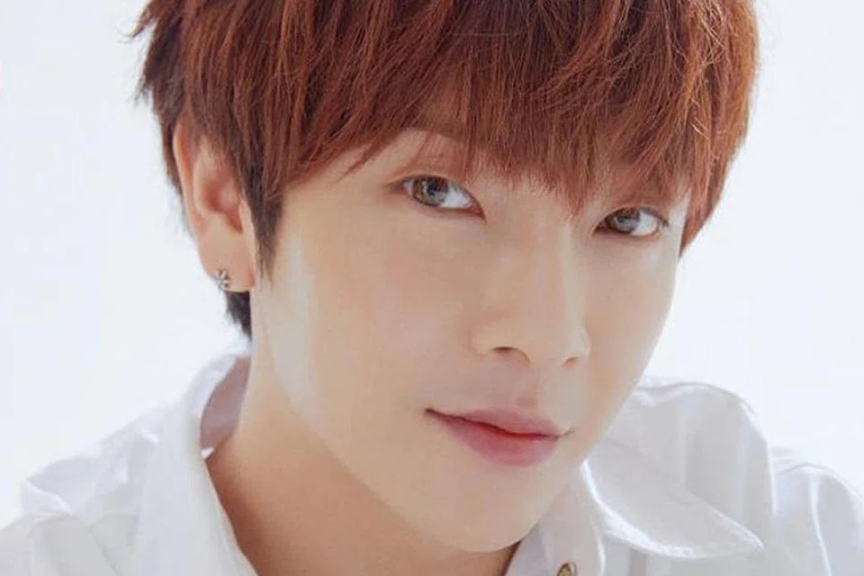 YOON HAK: Beliau pulang dari Jepun pada 24 Mac lalu dan disahkan positif menghidap koronavirus pada 1 April. - Foto ALLKPOP