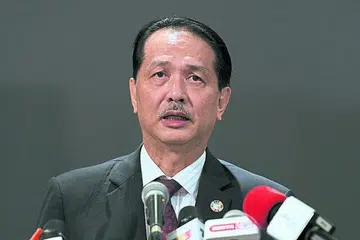 BEBAS KORONAVIRUS: Jika rakyat Malaysia dapat memastikan kes jangkitan kekal antara satu atau dua angka, kerajaan sudah boleh merancang untuk strategi keluar (exit strategy) daripada Perintah Kawalan Pergerakan Pemulihan (PKPP) apabila tempohnya tamat pada penghujung Ogos nanti.