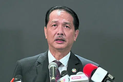 BEBAS KORONAVIRUS: Jika rakyat Malaysia dapat memastikan kes jangkitan kekal antara satu atau dua angka, kerajaan sudah boleh merancang untuk strategi keluar (exit strategy) daripada Perintah Kawalan Pergerakan Pemulihan (PKPP) apabila tempohnya tamat pada penghujung Ogos nanti.