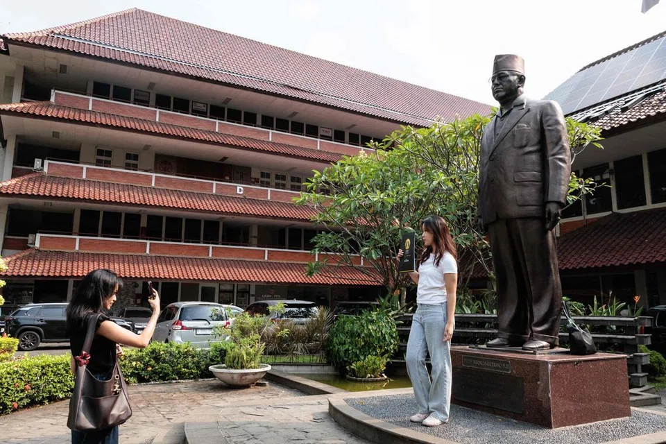 gangguan seksual universiti
