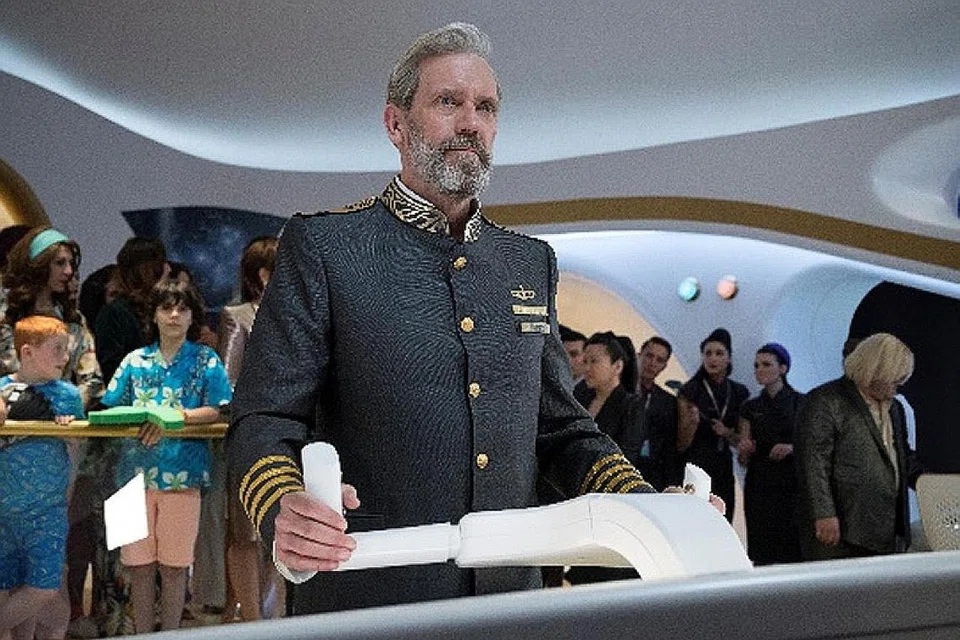 TEMUI PENONTON: Antara hidangan siri-siri popular termasuk siri musim terbaru dari HBO sempena tahun baru ini termasuk siri 'DC's Legend of Tomorrow musim kelima, siri 'Invisible Stories' dan 'Avenue 5' (gambar atas). - Foto-Foto HBO, ZAOBAO