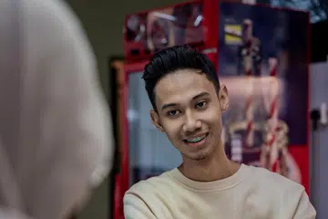 TAWAR PENDEKATAN ILMU AGAMA: Encik Muhammad Noor Tijany Nezam atau lebih dikenali sebagai Donjany menawarkan kandungan-kandungan di media sosialnya untuk mendorong orang ramai dekatkan diri dengan agama. 