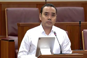 Menteri Negara (Pembangunan Sosial dan Keluarga merangkap Ehwal Luar), Encik Zhulkarnain Abdul Rahim
